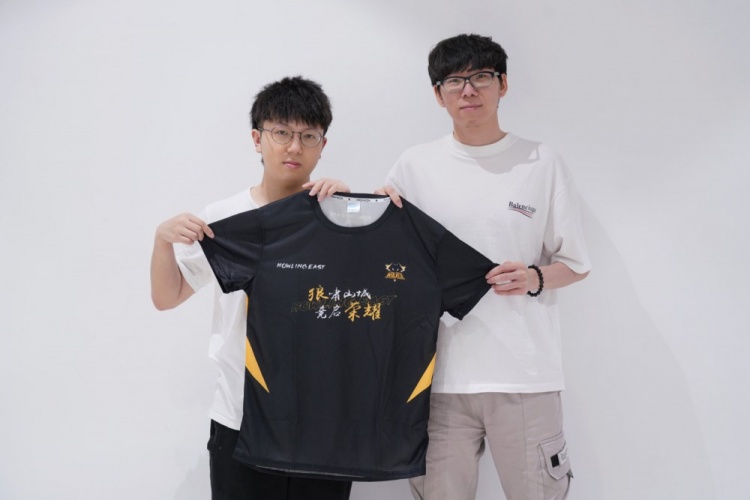 相较之下 相较之下