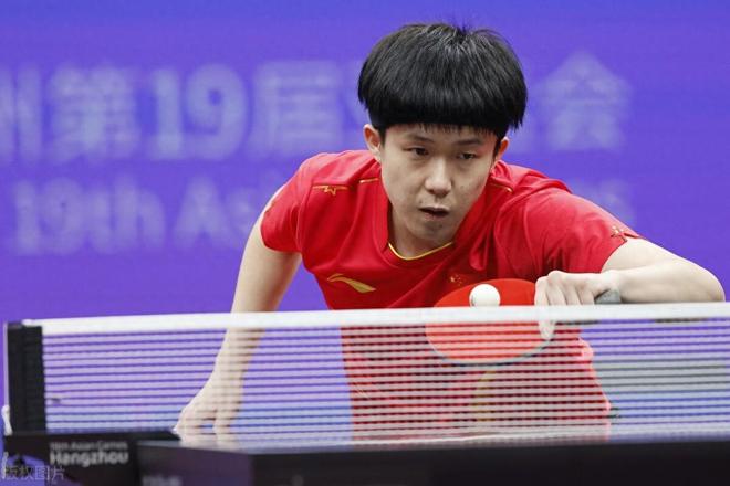 下的意外碰 下的意外碰